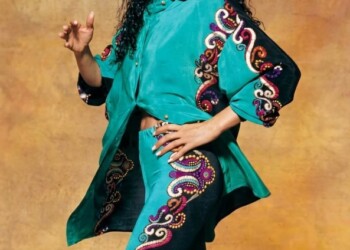 Ofra Haza modeling for Gottex