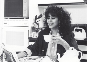 Ofra Haza at breakfast,1986