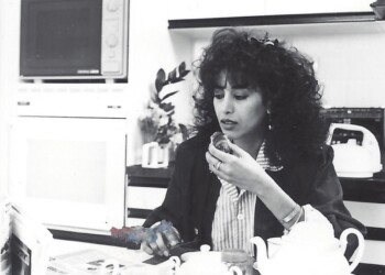 Ofra Haza at breakfast,1986
