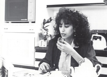 Ofra Haza at breakfast,1986
