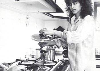 Ofra Haza Cooking, 1986