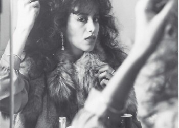 Ofra Haza in front of the mirror, 1986