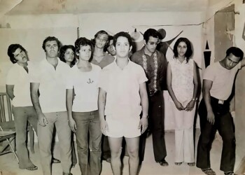 עפרה חזה עם סדנת תיאטרון שכונת התקווה