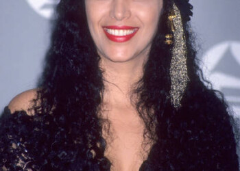 עפרה חזה בטקס הגראמי