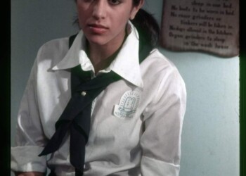 עפרה חזה בצילומי הסרט "שלאגר" 1979