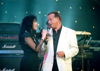 עפרה חזה בתוכנית יום העצמאות של דן שילון, 01.05.1995