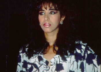 עפרה חזה בצילומי הקלטת "פנטזיה", 1986