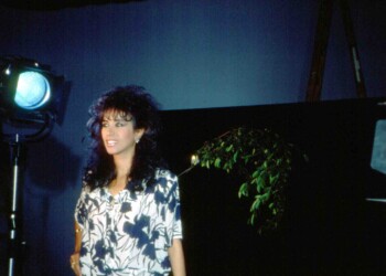 עפרה חזה בצילומי הקלטת "פנטזיה", 1986