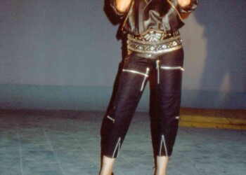 עפרה חזה בצילומי הקלטת "פנטזיה", 1986