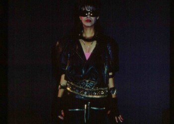 עפרה חזה בצילומי הקלטת "פנטזיה", 1986