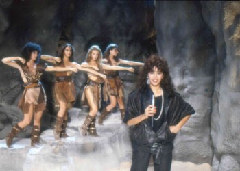 עפרה חזה בצילומי הקלטת "פנטזיה", 1986