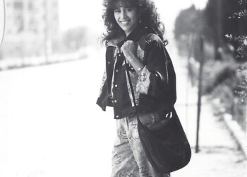 עפרה חזה יוצאת לרחוב, 1986