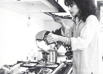 עפרה חזה מבשלת, 1986