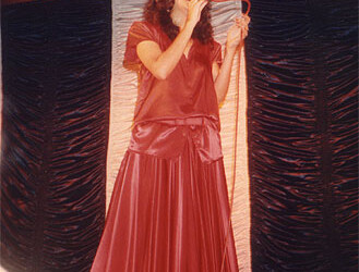 עפרה חזה על הבמה, 1986